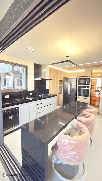 Apartamento, 3 quartos, 161 m² - Foto 1