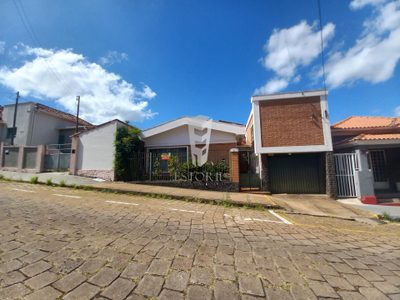 Sobrado, 4 quartos, 269 m² - Foto 1