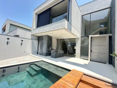 Casa, 4 quartos, 325 m² - Foto 1
