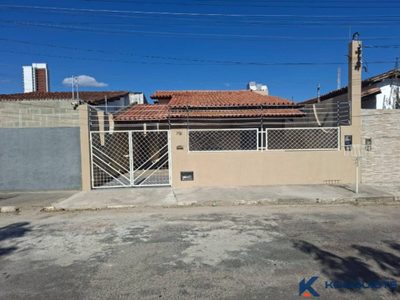 Casa, 3 quartos, 210 m² - Foto 2