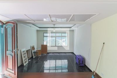 Casa, 4 quartos, 220 m² - Foto 1