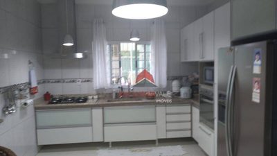 Casa, 5 quartos, 312 m² - Foto 4
