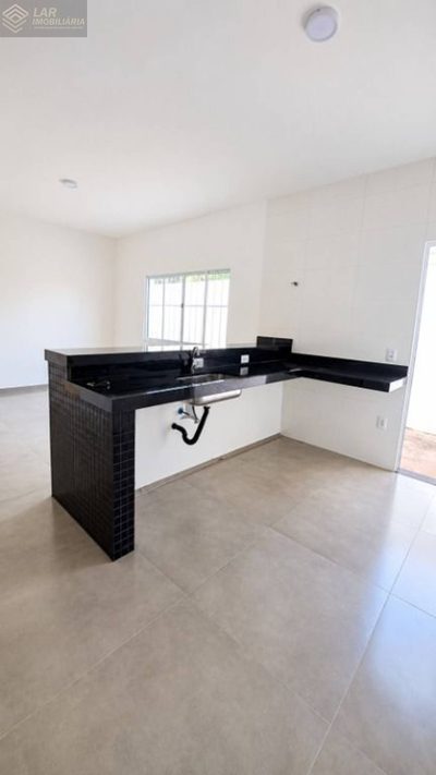 Casa, 3 quartos, 76 m² - Foto 2