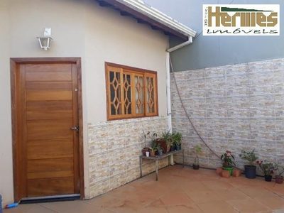 Casa, 3 quartos, 200 m² - Foto 1