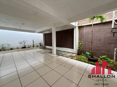 Casa, 1 quarto, 180 m² - Foto 1