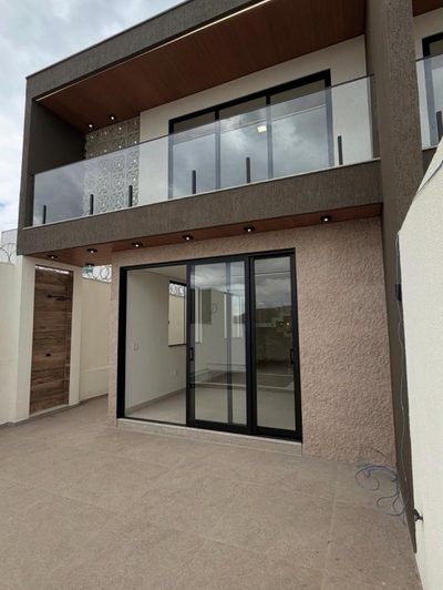 Casa, 3 quartos, 180 m² - Foto 1