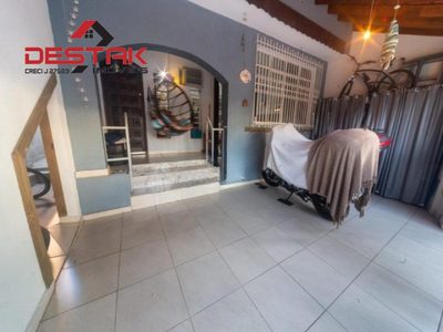 Sobrado, 3 quartos, 172 m² - Foto 2