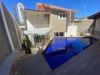 Casa, 5 quartos, 300 m² - Foto 1