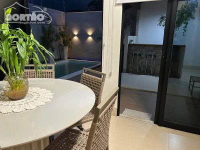 Casa, 1 quarto, 205 m² - Foto 2