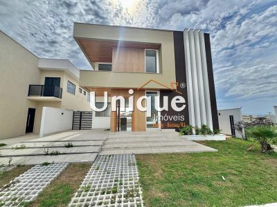 Casa, 3 quartos, 252 m² - Foto 1