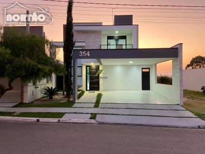 Casa, 5 quartos, 210 m² - Foto 1