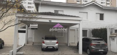 Casa, 4 quartos, 130 m² - Foto 1