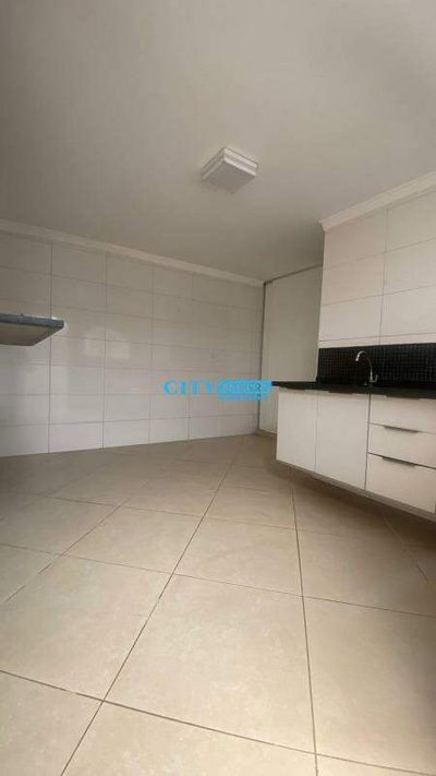 Sobrado, 4 quartos, 240 m² - Foto 2