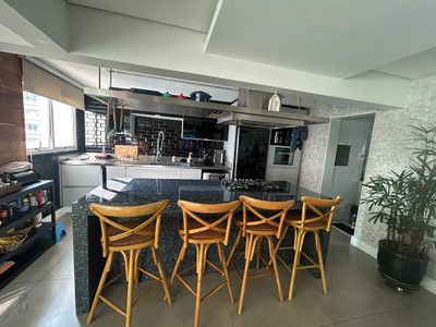 Apartamento, 3 quartos, 156 m² - Foto 1