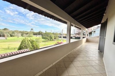 Casa, 4 quartos, 230 m² - Foto 2
