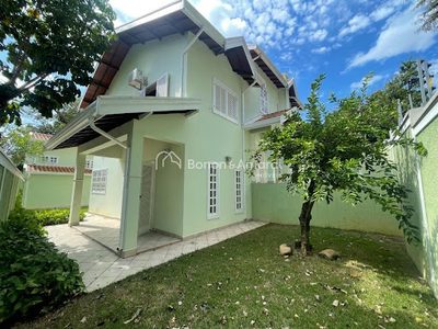 Casa, 4 quartos, 265 m² - Foto 1