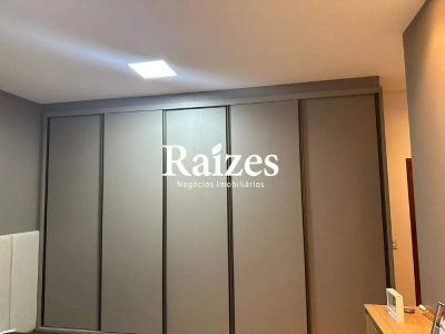 Casa, 3 quartos, 318 m² - Foto 4