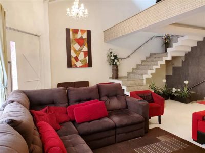 Casa, 3 quartos, 249 m² - Foto 1