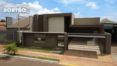 Casa, 4 quartos, 200 m² - Foto 1