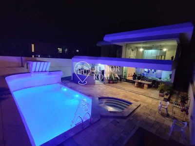 Casa, 6 quartos, 450 m² - Foto 1