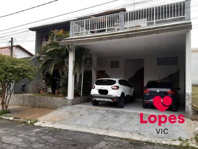 Sobrado, 3 quartos, 393 m² - Foto 1