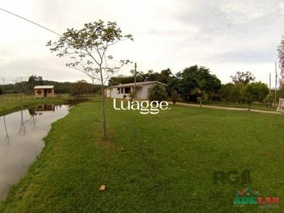 Sítio, 4 quartos, 28572 m² - Foto 1