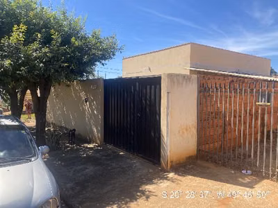 Casa, 2 quartos, 242 m² - Foto 1
