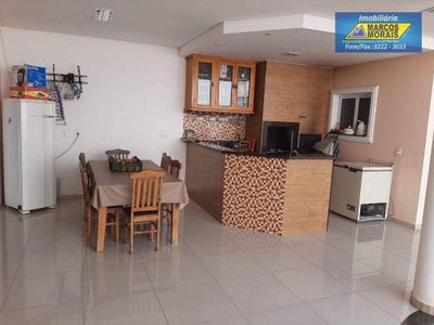 Casa, 3 quartos, 265 m² - Foto 4