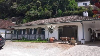 Casa, 4 quartos, 300 m² - Foto 1