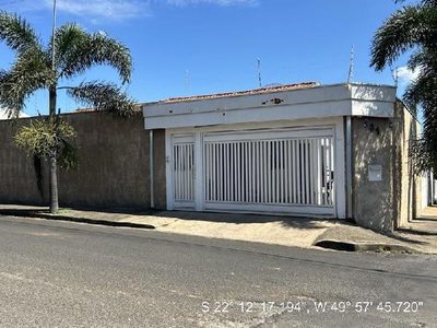 Casa, 3 quartos, 306 m² - Foto 1