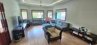 Sobrado, 4 quartos, 340 m² - Foto 1