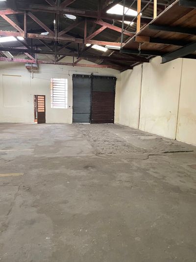 Depósito-Galpão, 550 m² - Foto 1