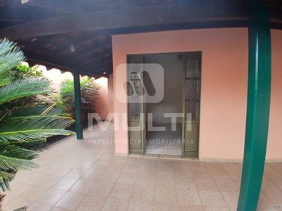 Casa, 3 quartos, 200 m² - Foto 1