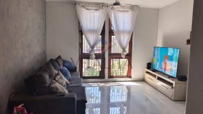 Casa, 3 quartos, 196 m² - Foto 1
