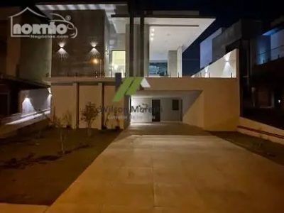 Casa, 5 quartos, 246 m² - Foto 1