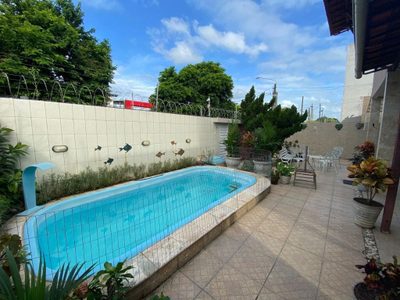 Casa, 4 quartos, 429 m² - Foto 1