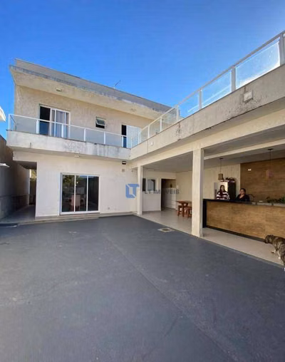 Sobrado, 3 quartos, 195 m² - Foto 1