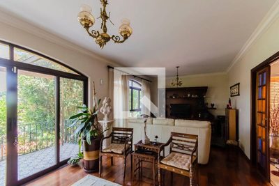 Casa, 3 quartos, 206 m² - Foto 1