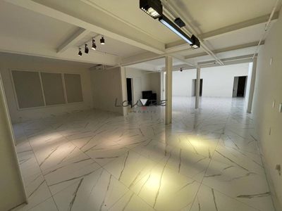 Loja-Salão, 300 m² - Foto 1