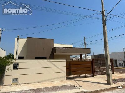 Casa, 3 quartos, 136 m² - Foto 2