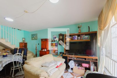 Casa, 4 quartos, 200 m² - Foto 1