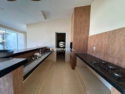 Casa, 3 quartos, 206 m² - Foto 2