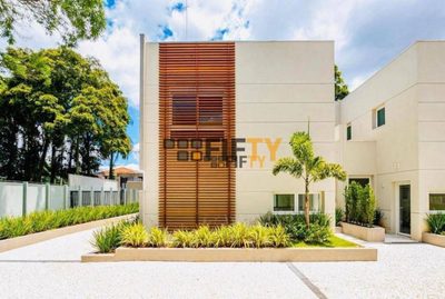 Sobrado, 4 quartos, 525 m² - Foto 1