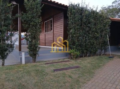 Casa, 4 quartos, 210 m² - Foto 1