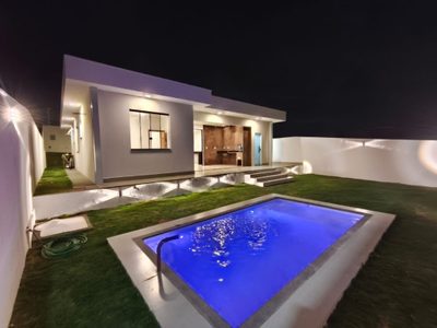Casa, 3 quartos, 141 m² - Foto 1