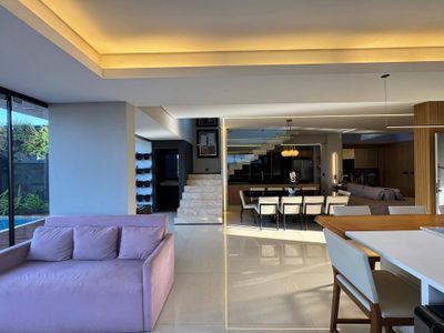Casa, 4 quartos, 244 m² - Foto 4
