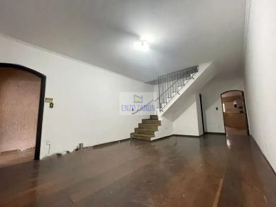 Sobrado, 3 quartos, 241 m² - Foto 1