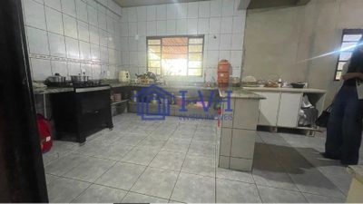 Casa, 3 quartos, 330 m² - Foto 1