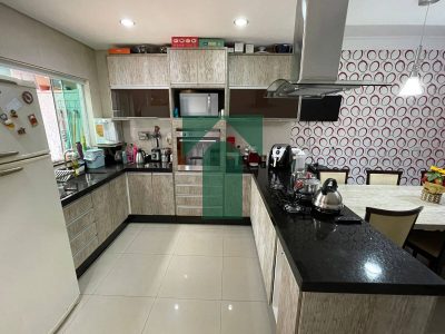 Sobrado, 33 quartos, 250 m² - Foto 3