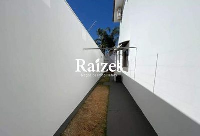 Casa, 4 quartos, 330 m² - Foto 4